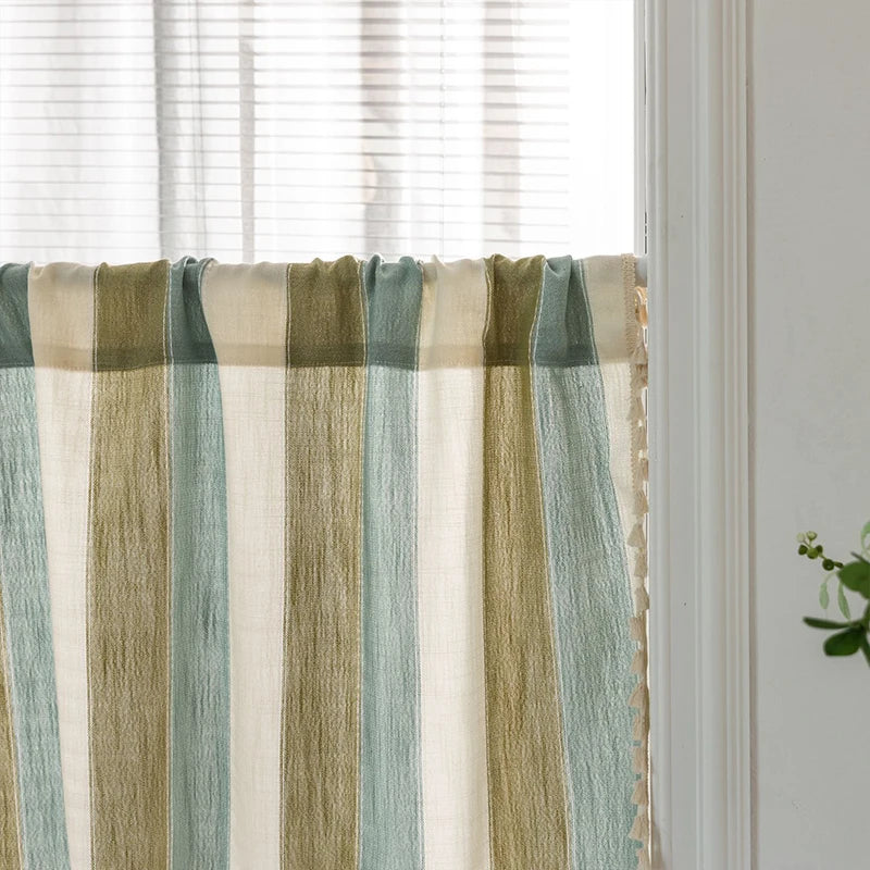Rideau half rayés semi transparent bohème franges finition lin aspect texturé chambre