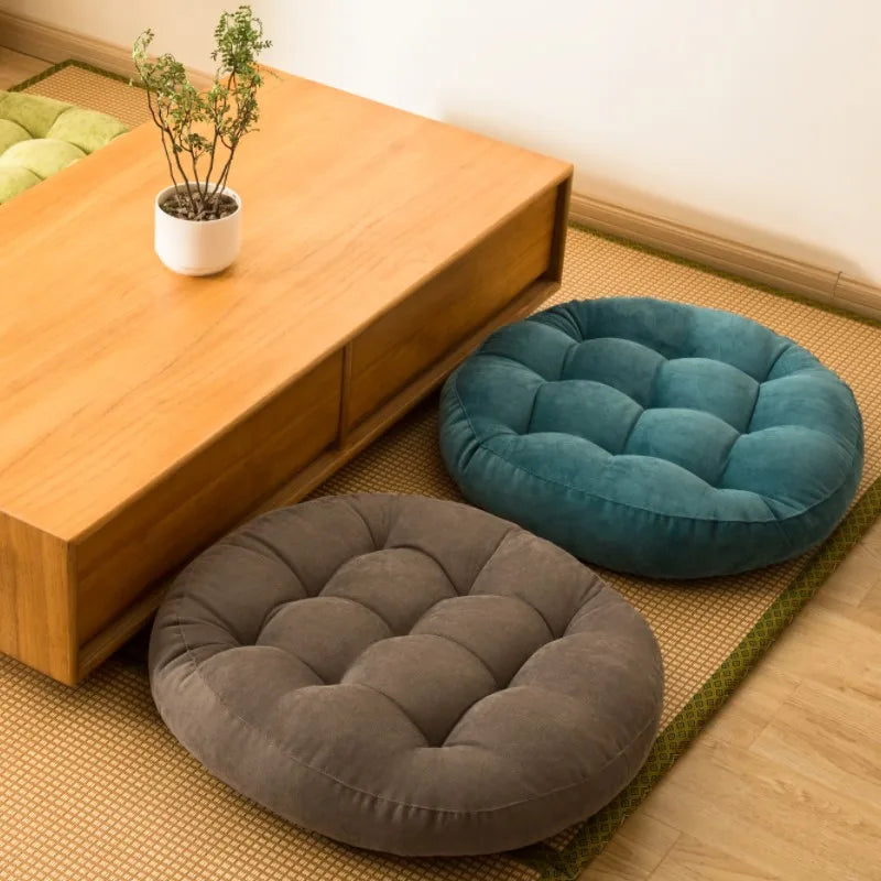 Détail du rembourrage et de la couture du coussin de sol
