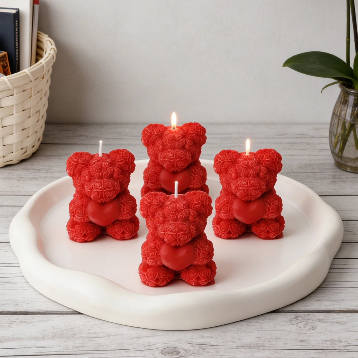 bougies parfumées forme nounours parfum rose couleur violet rouge blanc aromathérapie