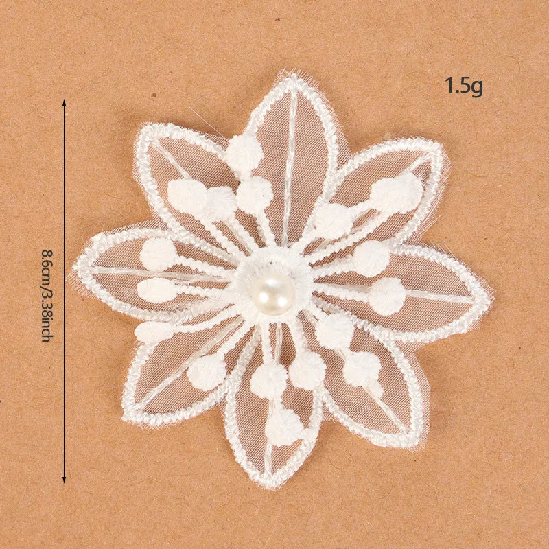 appliques decoratives dentelle blanche fleurs papillons broderie fine mariage decoration 20 pieces translucent
