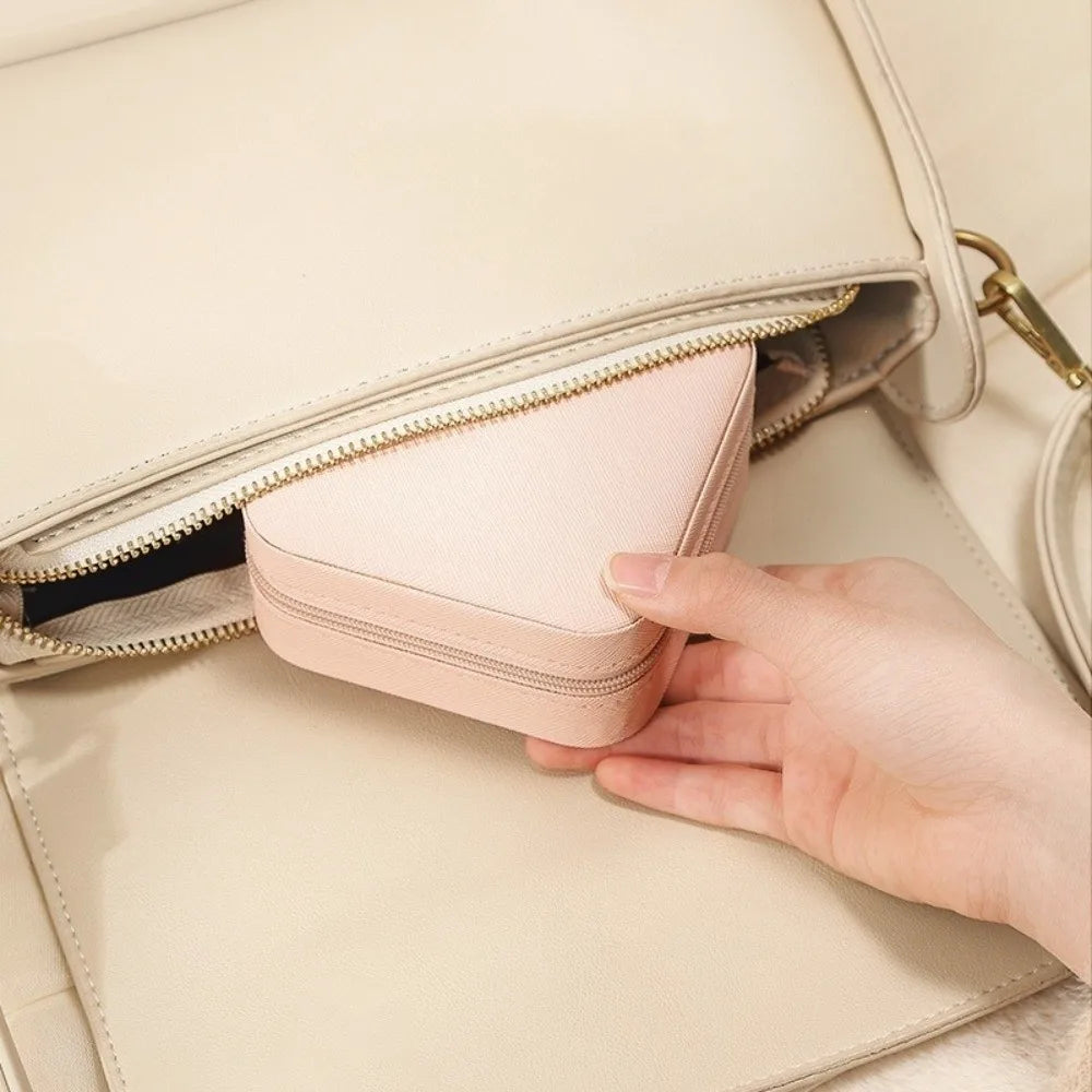 boîte bijoux velours moderne rose pâle élégante compartiments porte bijoux