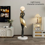 statue femme lune lampadaire moderne résine blanc noir bleu marron ondulé led minimaliste