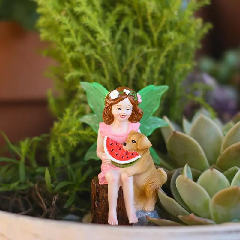 figurine fée jardin miniature chien ailes translucides couleurs pastel couronne fleurs féerique