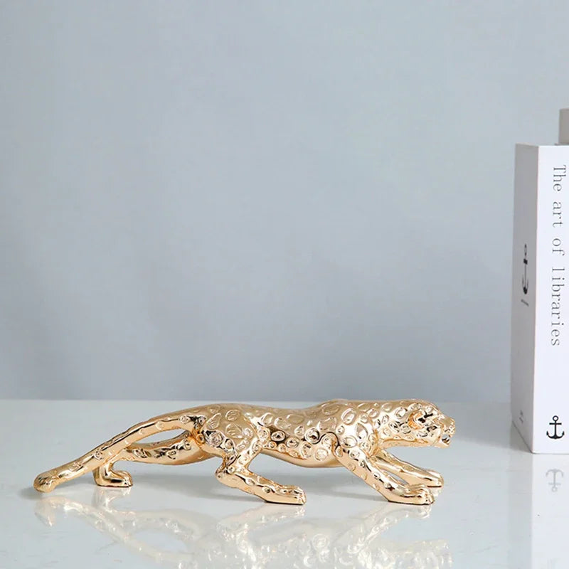 statue jaguar or texture fourrure moderne élégant pierre décor intérieur chambre