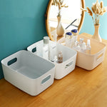 boîtes rangement réutilisables plastique blanc beige moderne minimaliste poignées intégrées chambre cuisine salle bains
