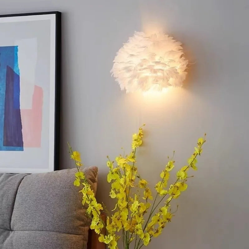 lampe murale moderne plumes blanc doré élégante LED salon chambre minimaliste romantique