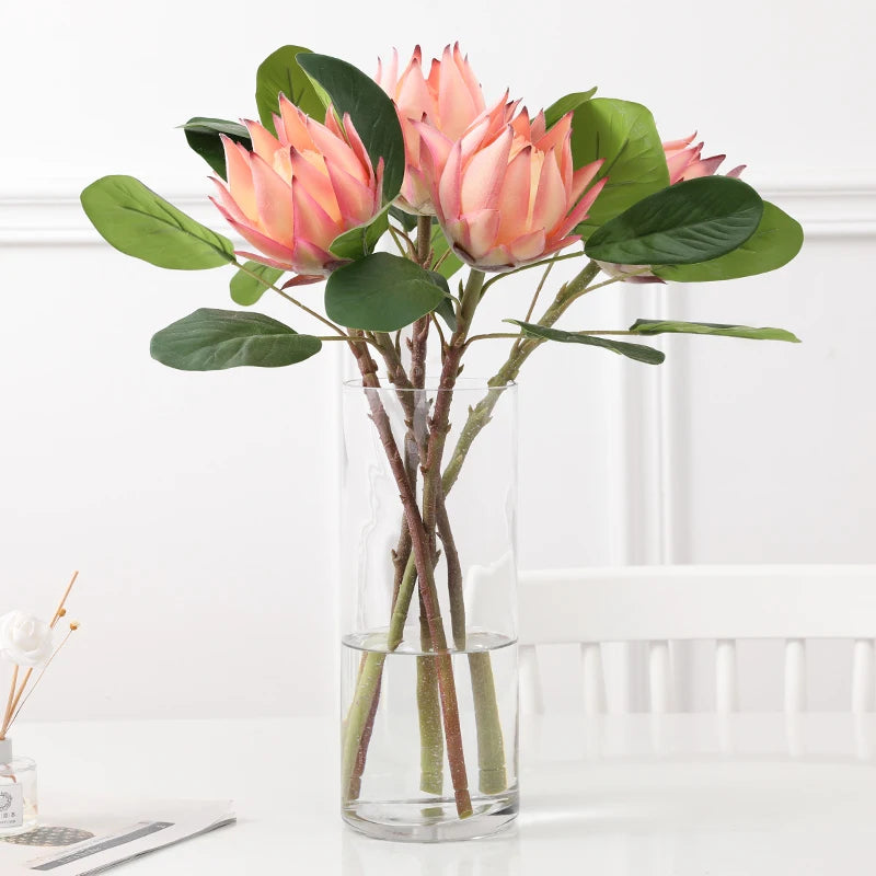 bouquet artificiel moderne rose blanc rouge feuilles vertes coquillage intérieur décoration mariage anniversaire
