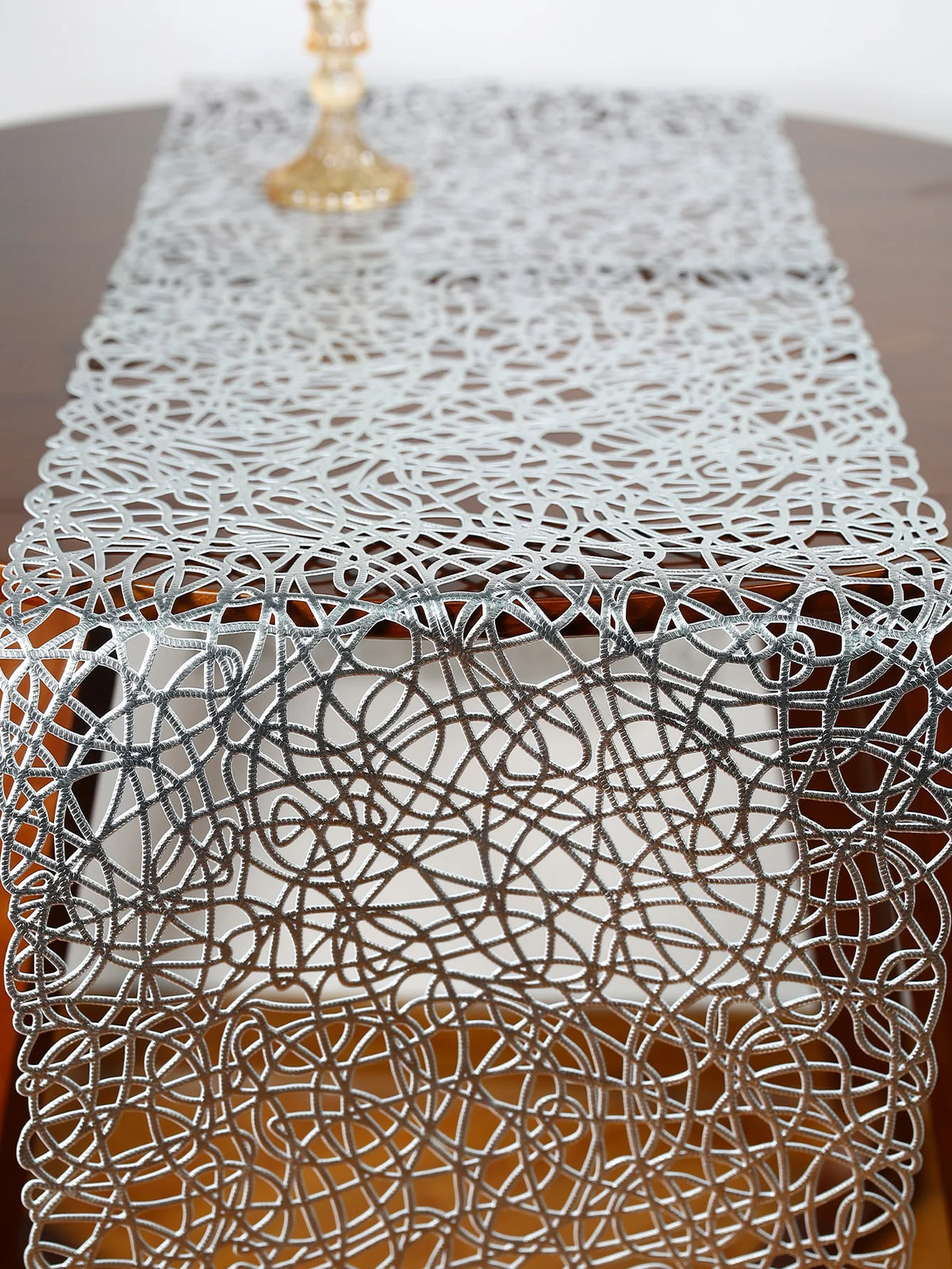 nappe decorative moderne or blanc argent motifs circulaires translucide mariage eventDecorationintérieur