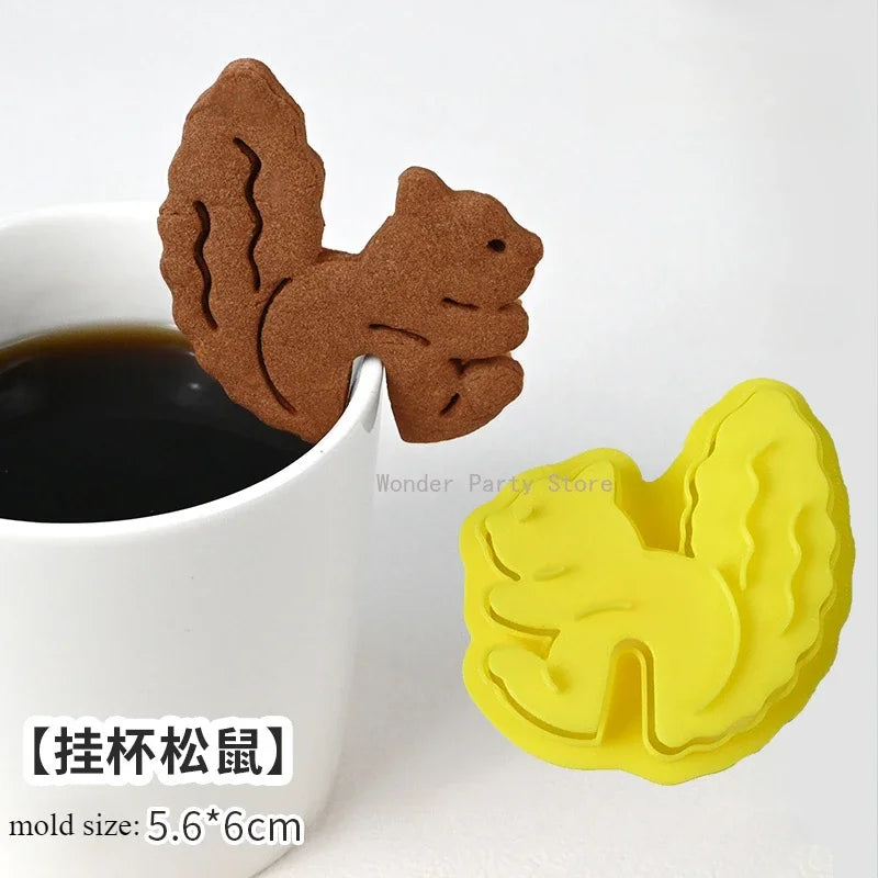 biscuits animaux dessin animé emporte pièces créatifs chats cerfs écureuils marron vert jaune