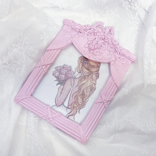cadre photo rose nœud floral romantique vintage décoration mur table illustration fleurs cheveux longs
