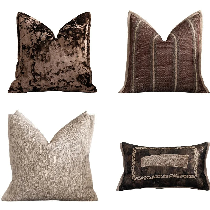 housse coussin carré géométrique beige marron texture veloutée contemporaine décoration maison