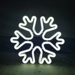 néons lumineux décoratifs cloche flocon arbre renne étoile couleurs vives câbles usb alimentation festive