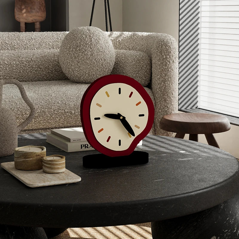 horloge table aiguille bois bambou rouge moderne minimaliste pied noir 205x180mm