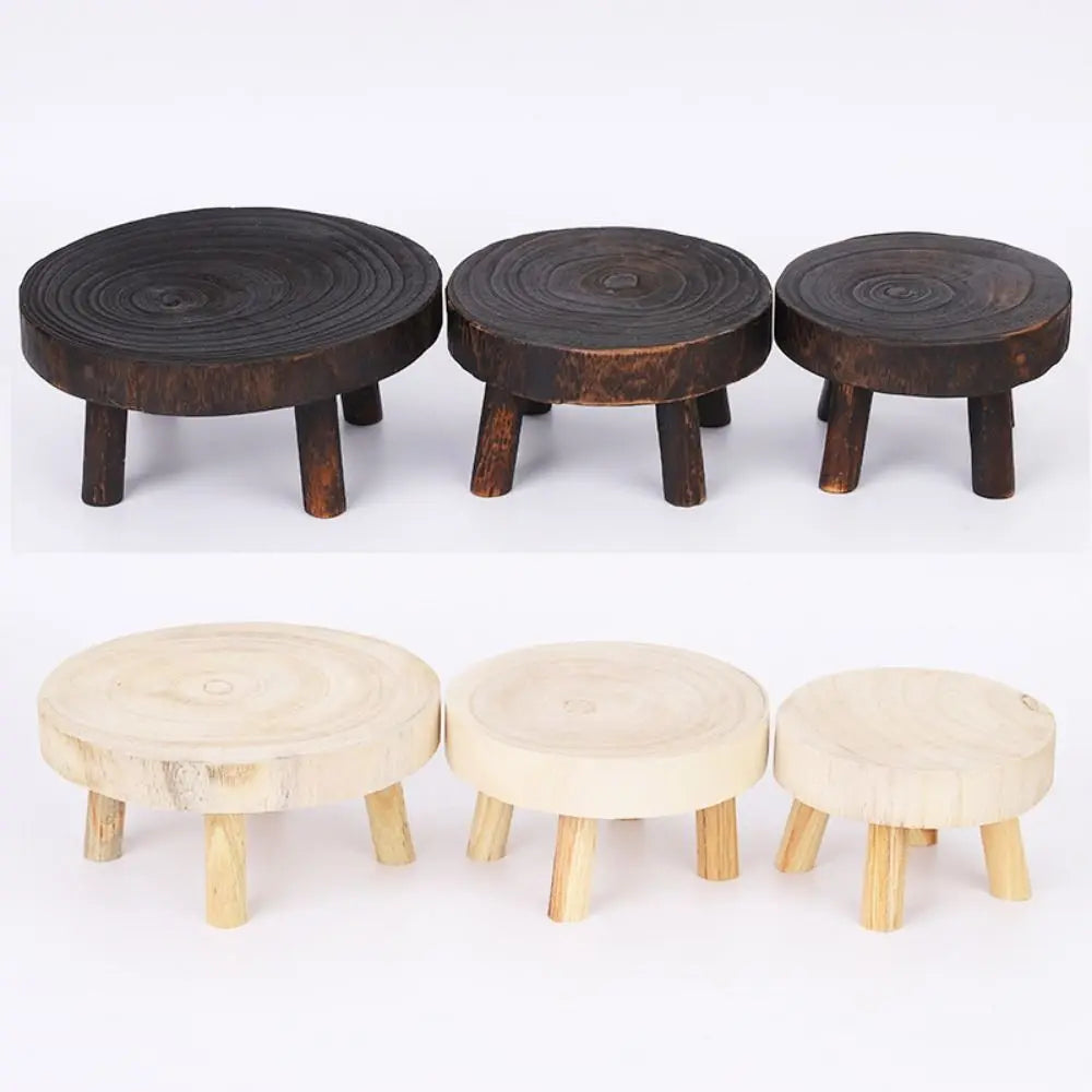 tabourets rustiques bois brun foncé plateau jardin minimaliste plantes decoration extérieur