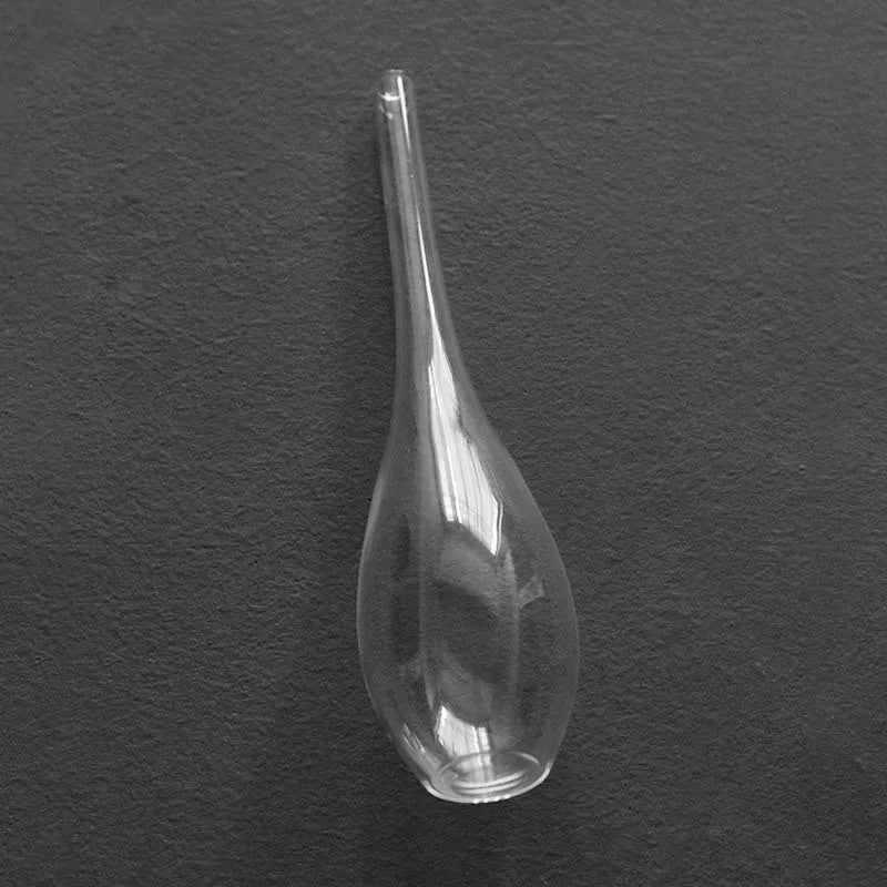 vases verre transparent modernes élégants branches feuilles roses arrangements floraux table maison mariage