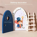 décoration enfantine contes fées miniatures portes souris chapeaux illustrations bleu jaune rose
