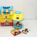 lampe table dessin animé pingouin bleu jaune rouge abat jour cartoon figurine carte postale