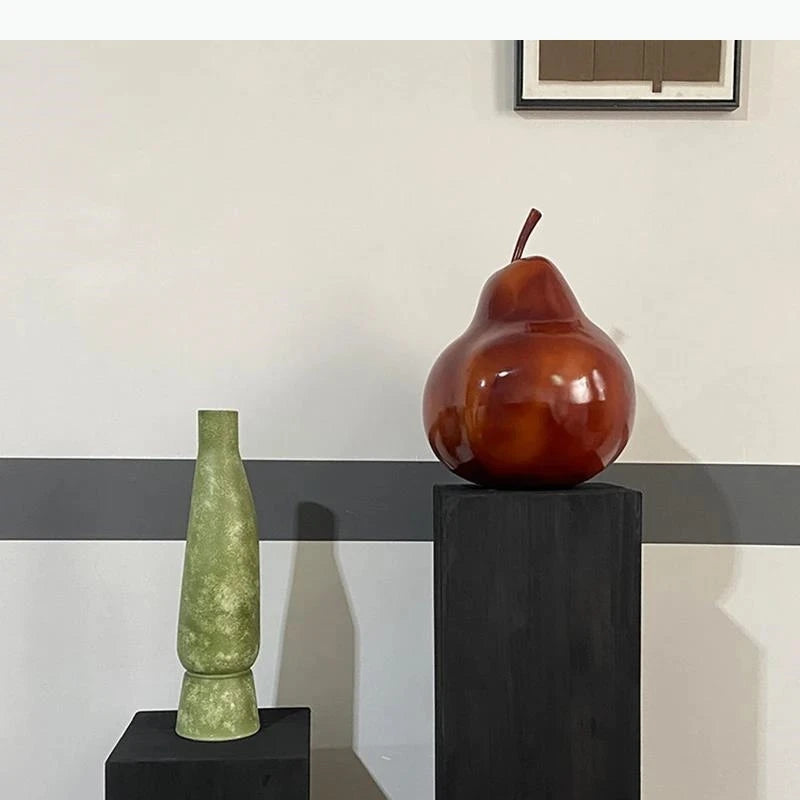 sculpture poire marron cuivré moderne décoration intérieure réaliste dimension 45cm 34cm contemporain ornement