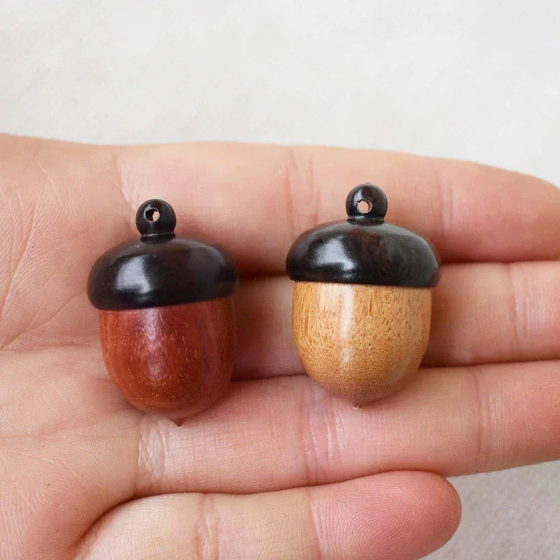boîte rangement noix érable artisanale anneau métallique portable conteneur petit objet grain bois marron