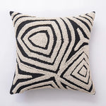 coussin brodé géométrique moderne beige noir amovible lavable