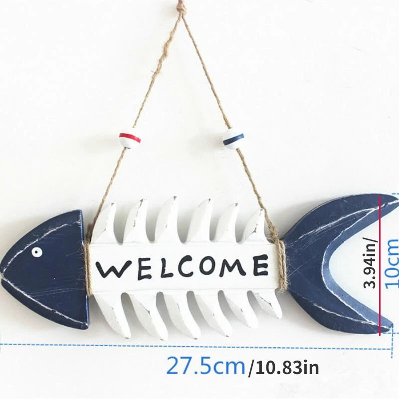 décoration murale plaque bois bleu marine squelette poisson corde bouées rouge bleu