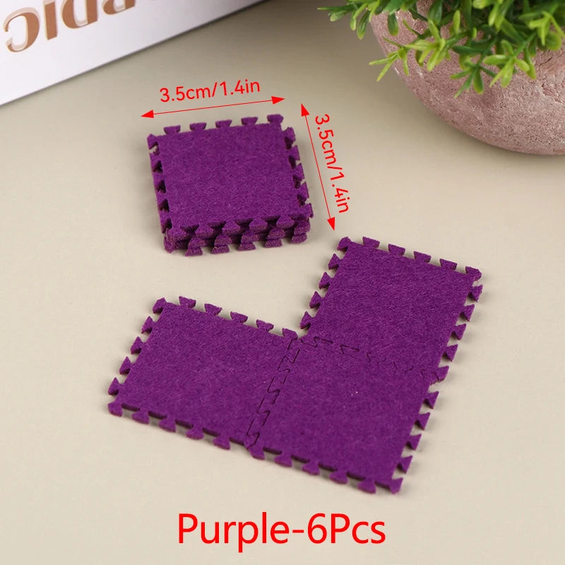 tapis mousse multicolore bordures dentelées moderne enfantin vert bleu rose noir gris violet fantaisie
