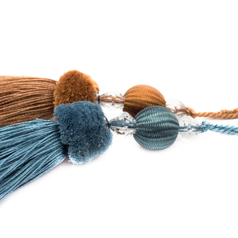 pompons décoratifs modernes 26cm textiles maison couleurs bleu marron violet doré