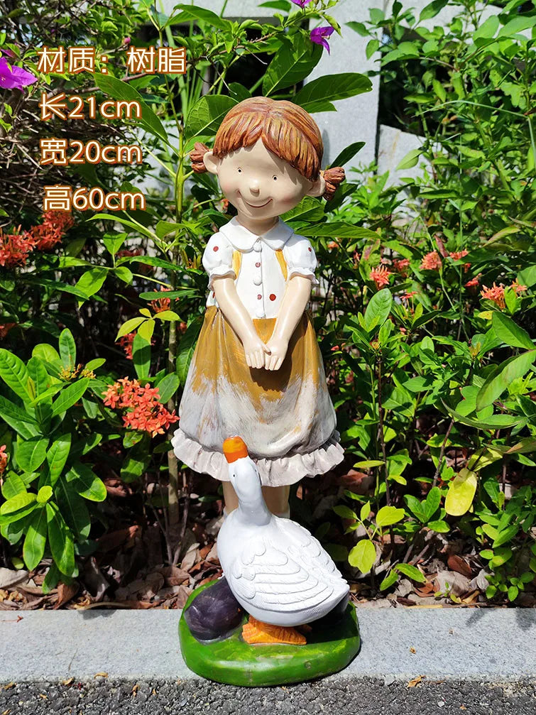 statues jardin ange oie garçon fille texturées paille tressée extérieure patio balcon rustic champêtre
