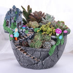 Vue de face du cache-pot Groot en résine