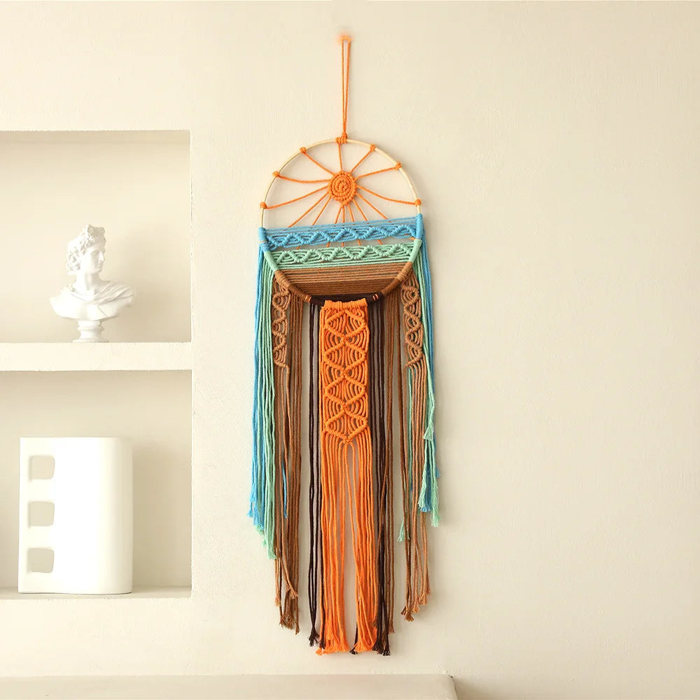 décoration murale bohème dreamcatcher macramé géométrique orange bleu marron artisanal chambre salon