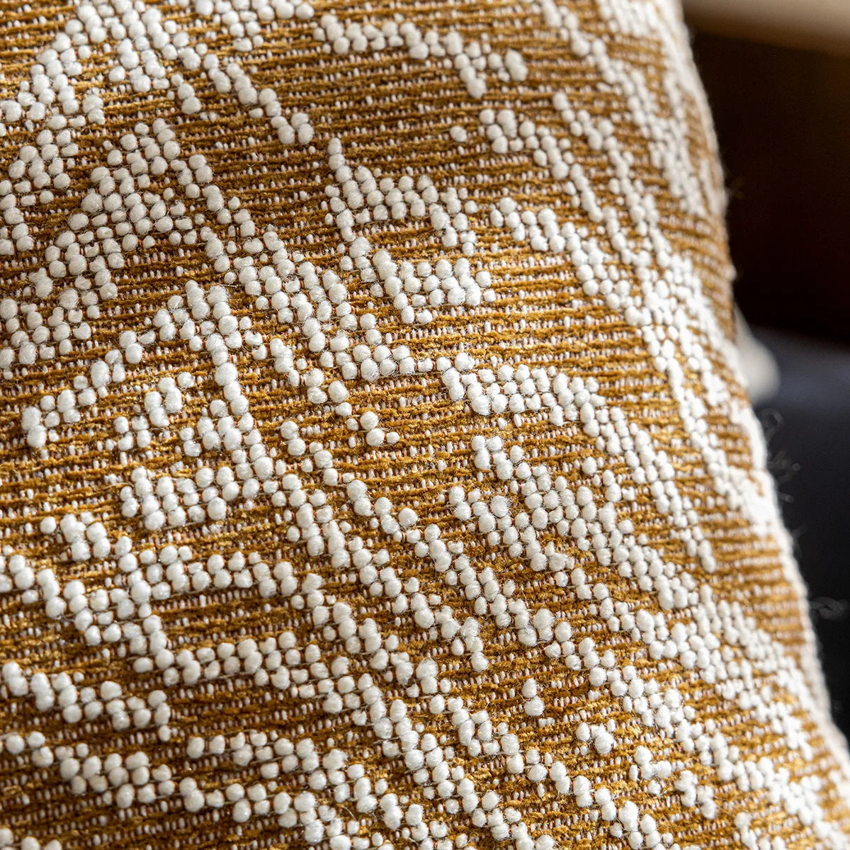 taie d'oreiller carrée jacquard géométrique beige marron contemporaine opaques décoration maison voitures polyester 45x45cm