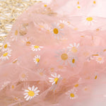 tulle imprimé fleur blanche rose clair rouge vert transparent délicat romantique matériaux bricolage