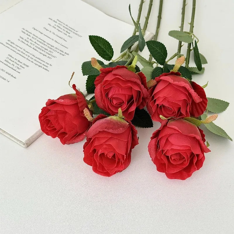 décoration intérieure bouquet roses artificielles moderne vase transparent 50cm haute elégant