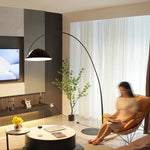 Lampe sur pied design dans un salon moderne