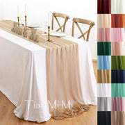 chemin table tissu plissé semi transparent blanc beige vert foncé décoration mariage événementiel