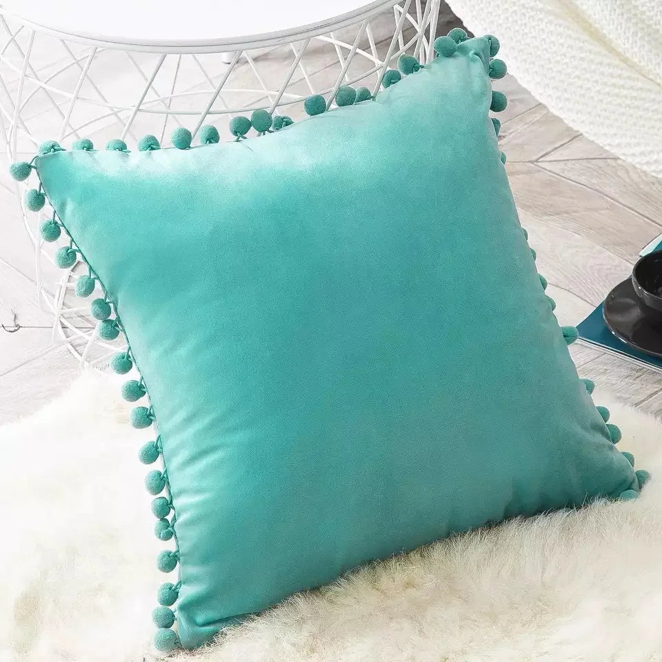 taies d'oreiller velours moderne gris jaune rose bleu blanc pompons non toxique polyester 45x45cm