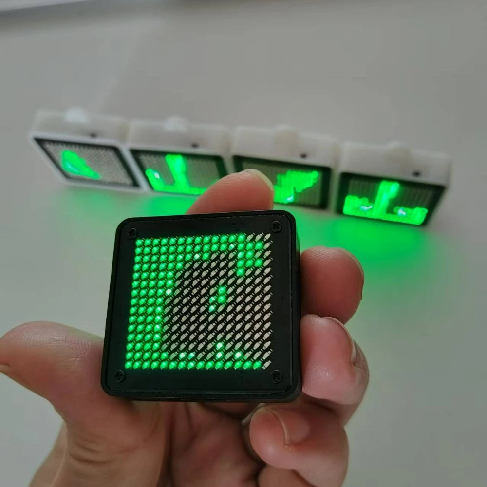 décoration ambiance led écran liquide boitier granuleux vis usb technologique minimaliste