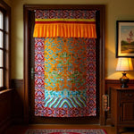 rideau porte ornements traditionnels motifs floraux artisanal couleur rouge bleu orange ethnique decoration maison