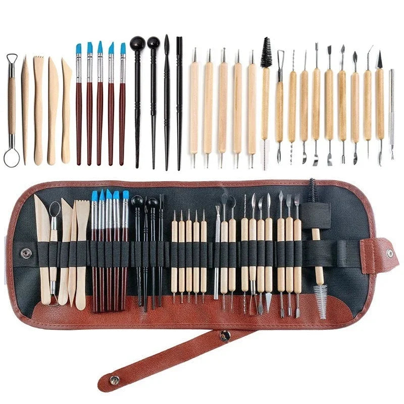 ensemble pinceaux outils céramique sculpture poignées bois métal pointes plastique transparent ergonomiques