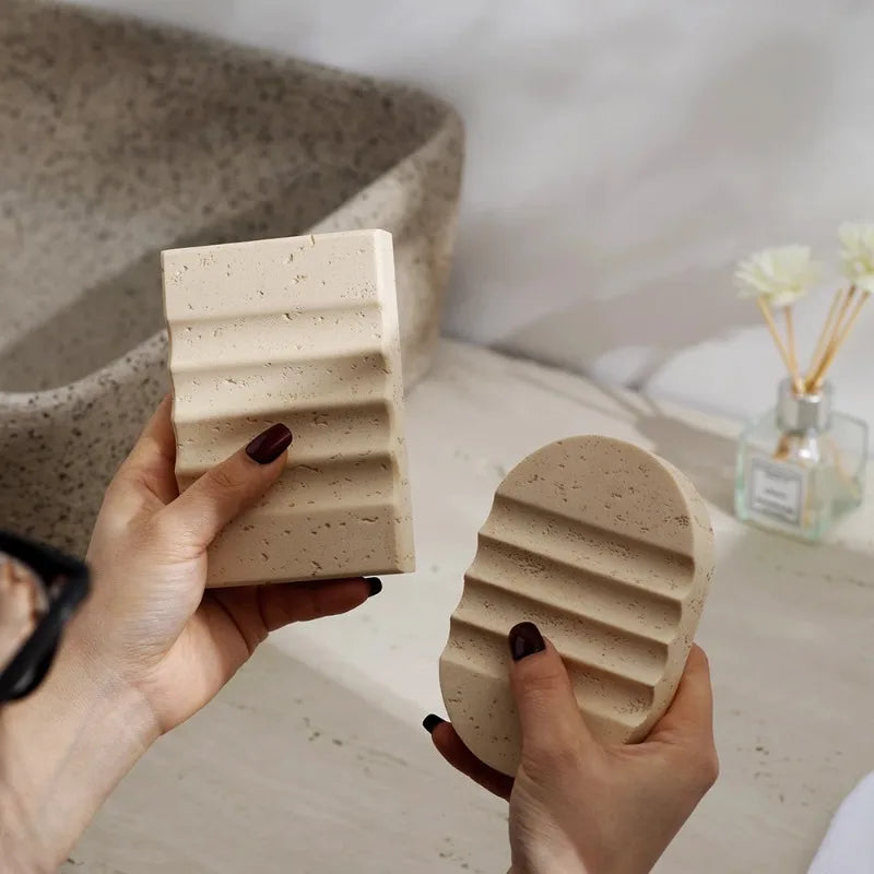 support savon pierre naturelle texture granulée minimaliste couleur beige clairintérieur décoration objet decoratif opacité