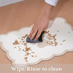 tapis anti dérapant imperméable adhésif blanc beige imprimé pattes chien moderne deux bols