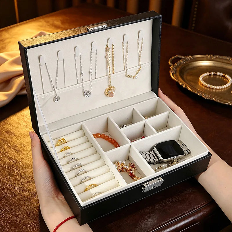 boîte bijoux simili cuir noire blanche moderne cadenas rangement bracelets colliers boucles doreilles bague