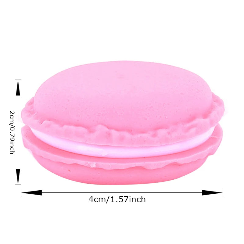 boîtes rangement forme macaron couleurs vert orange rose jaune créatif ludique capsules blanches vertes