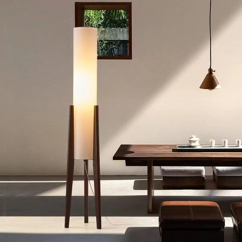 lampe sol moderne abat jour tissé pieds bois blanc ampoules led blanc bois foncé