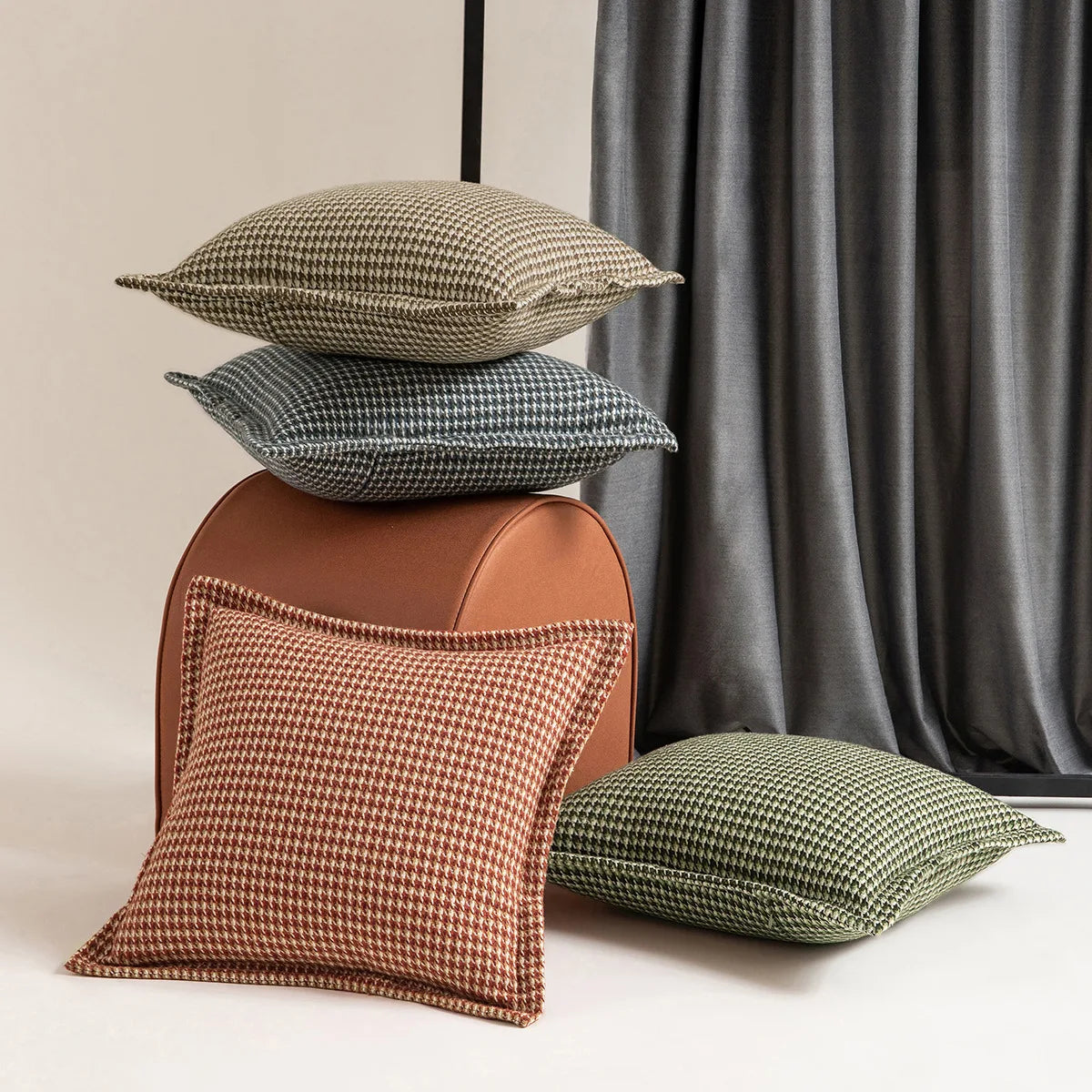 coussin carré décoratif maison moderne motif carreaux marron gris vert 45x45cm 30x50cm 50x50cm