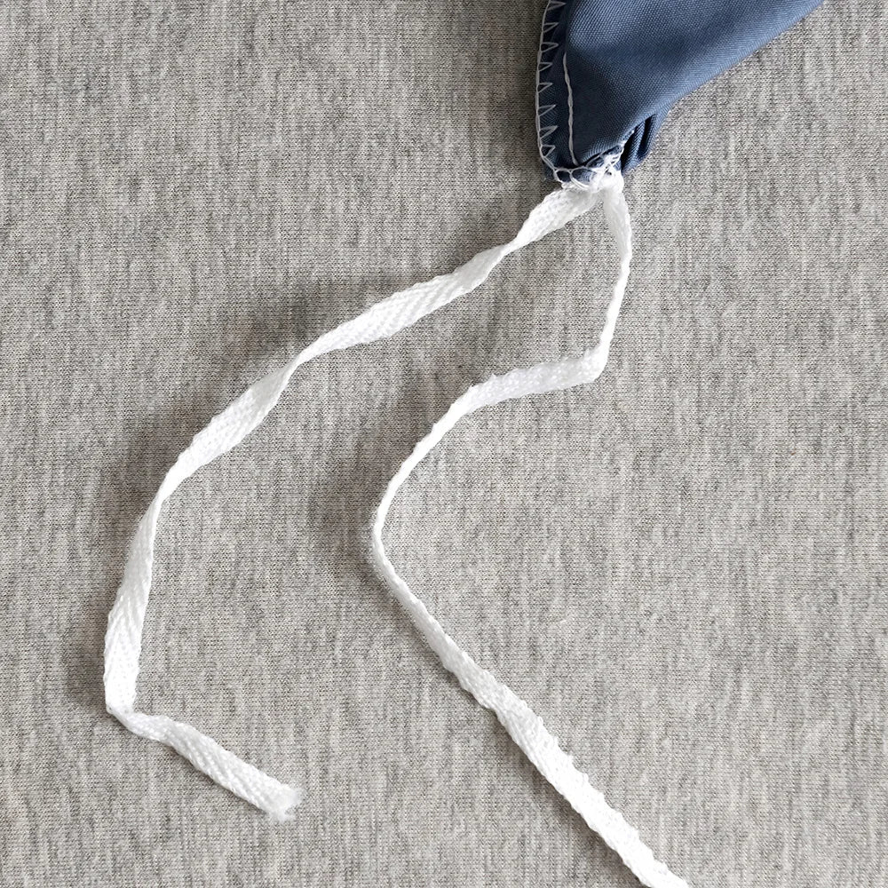 Vue rapprochée du tissu en polyester de la parure