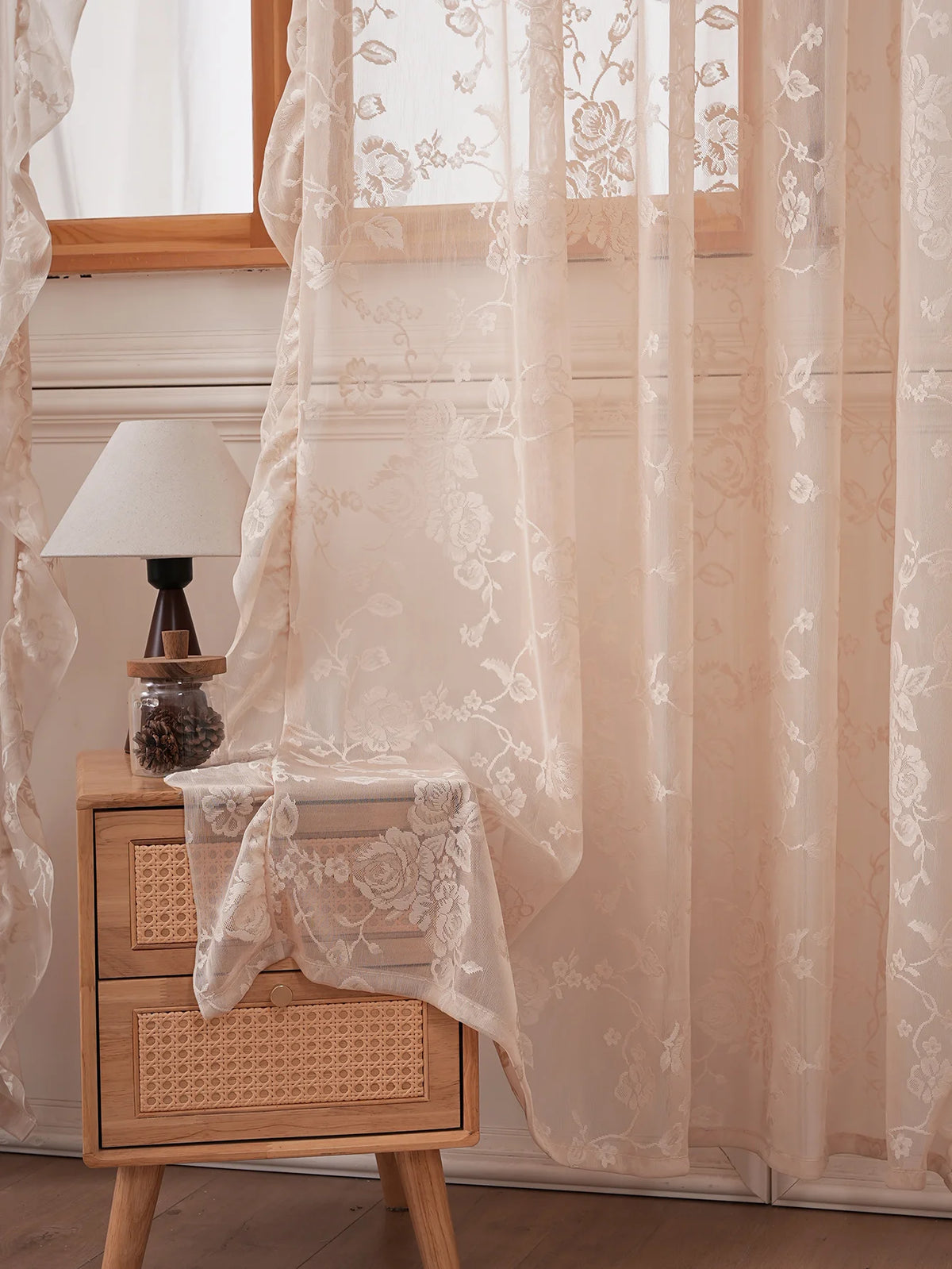 rideau floral brodé beige clair classique romantique translucide fenêtre décoration polyester