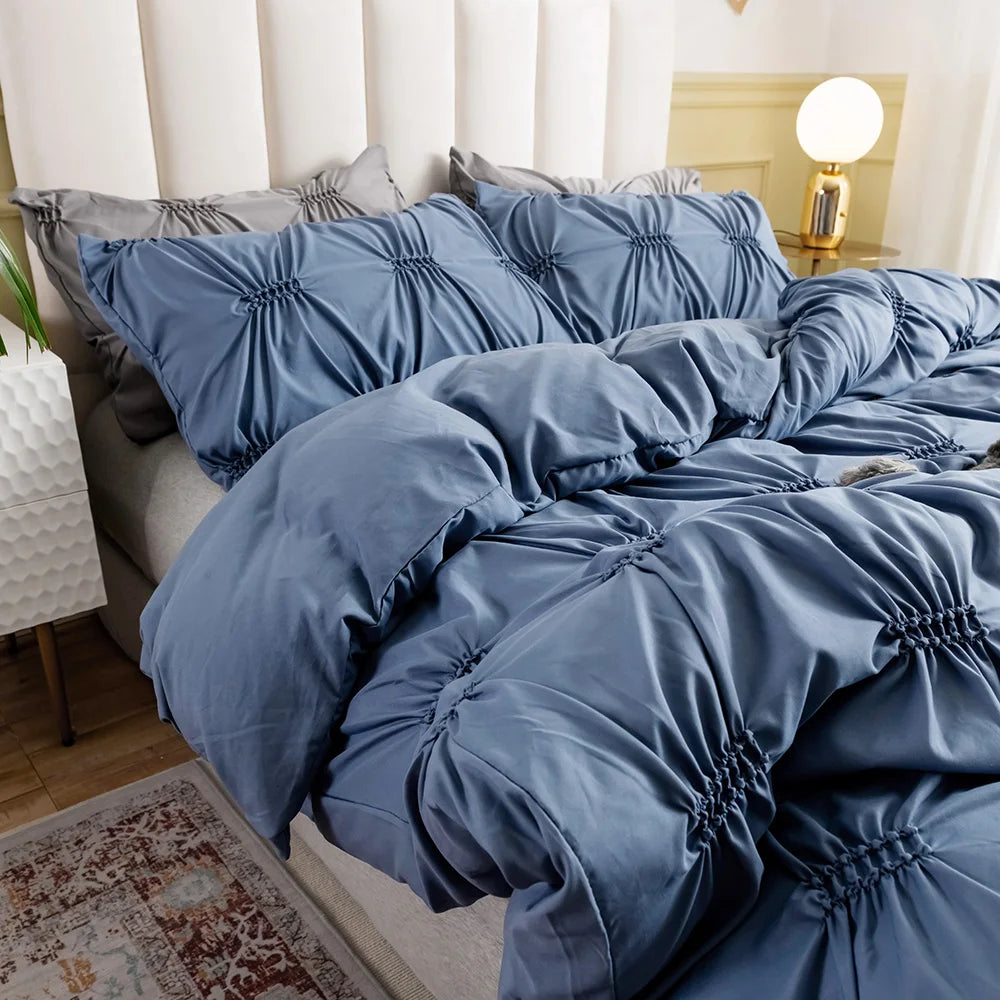 Détail de la housse de couette en polyester blanc