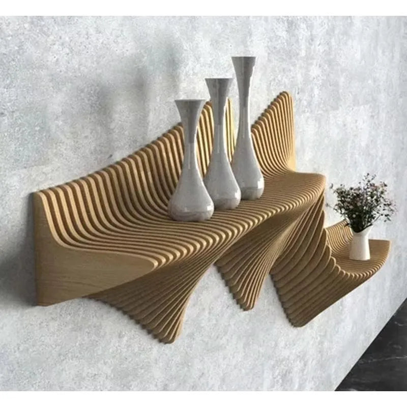 étagère murale bois clair moderne rose gris ondulé minimaliste fixations murales vases fleurs séchées