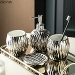 ensemble bain moderne or noir blanc distributeur savon tasse plateau élégant